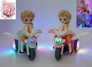 Brinquedo Boneca com Asas no Triciclo Anda Com Luz e Som